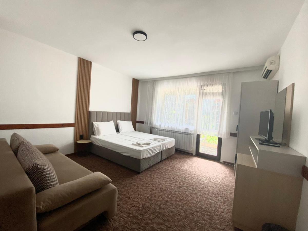 Hotel Хотел М1 Primorsko Exteriér fotografie