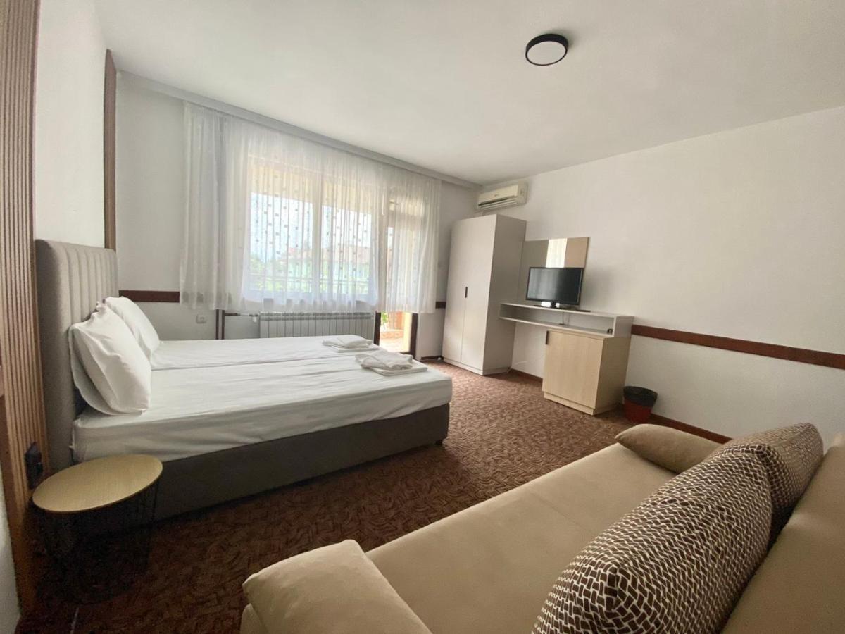 Hotel Хотел М1 Primorsko Exteriér fotografie